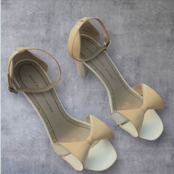 marc by marc jacobs Two-Tone heels patent Leather with bows - Picture 1 of 7